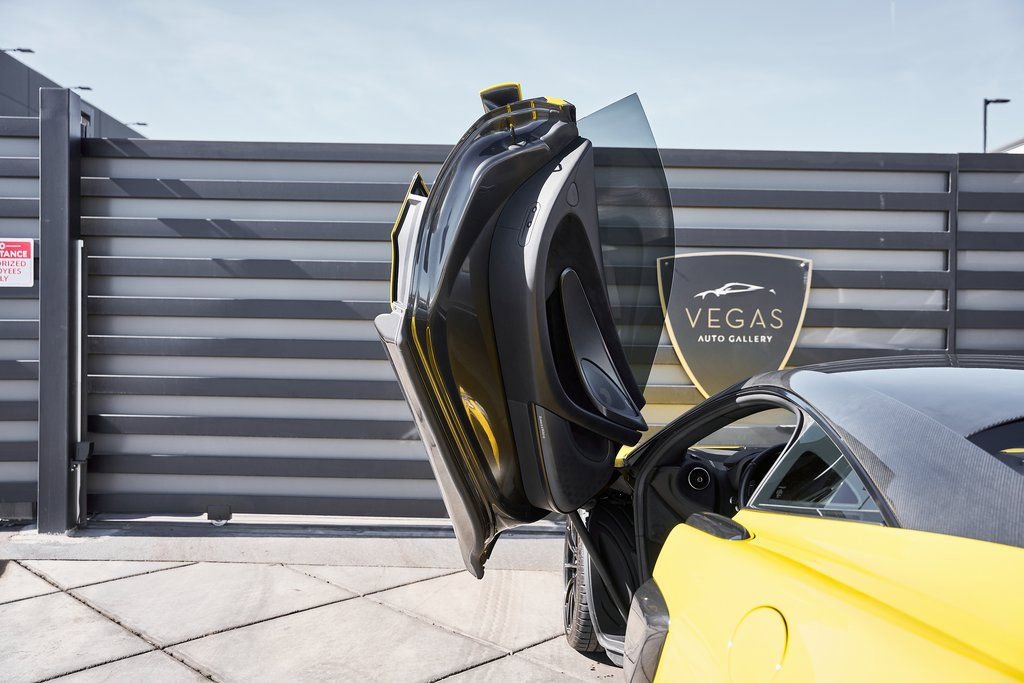 Used 2019 McLaren 600LT photo 27