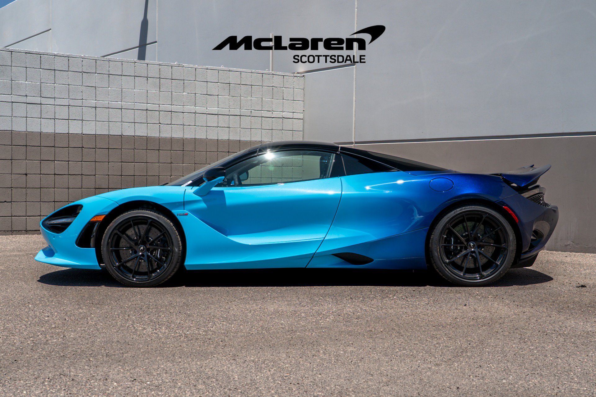 Used 2025 McLaren 750S Spider photo 37