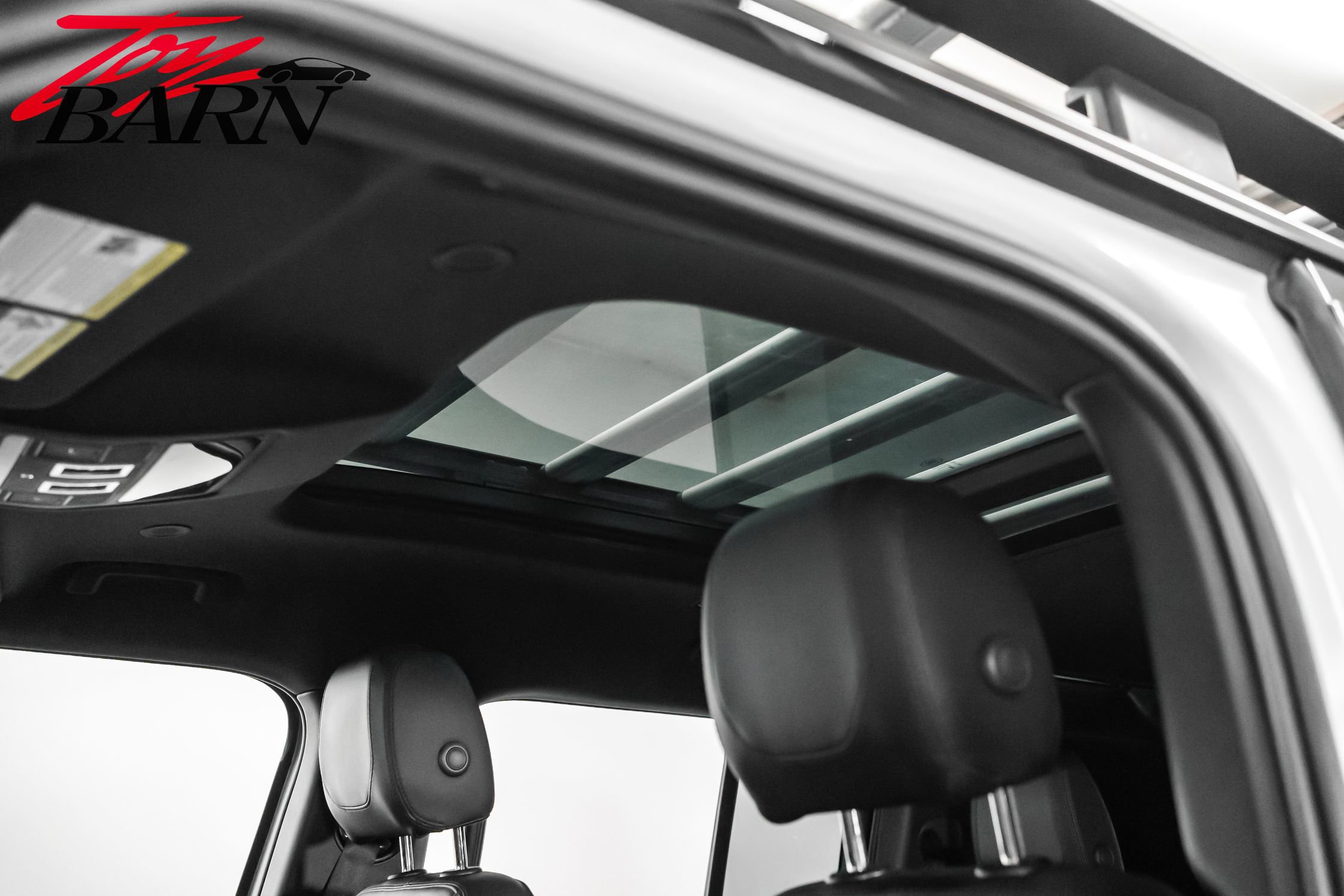 2024 Land Rover Defender 110 S