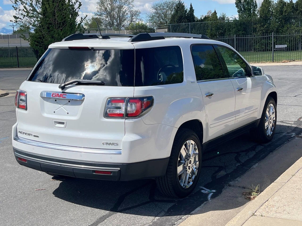 2017 GMC Acadia Limited SLT
