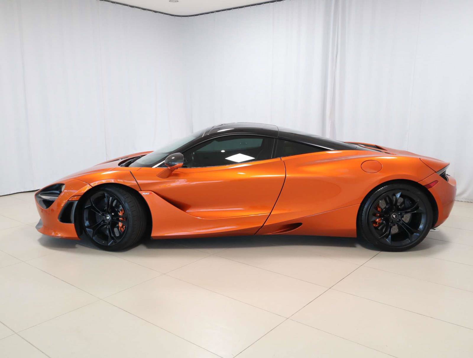Used 2019 McLaren 720S Luxury 2