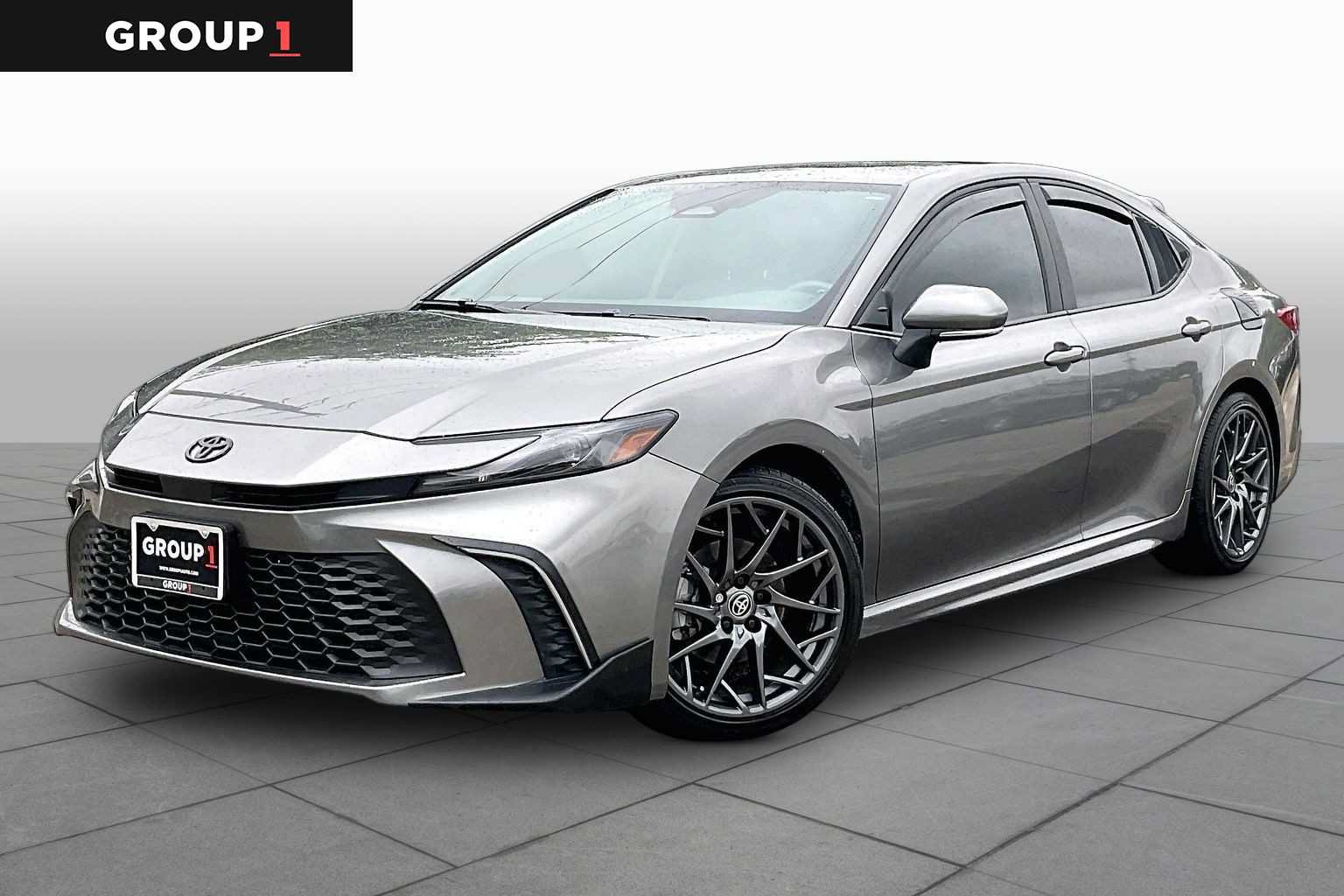 Used 2025 Toyota Camry SE w/ Multimedia Upgrade Package