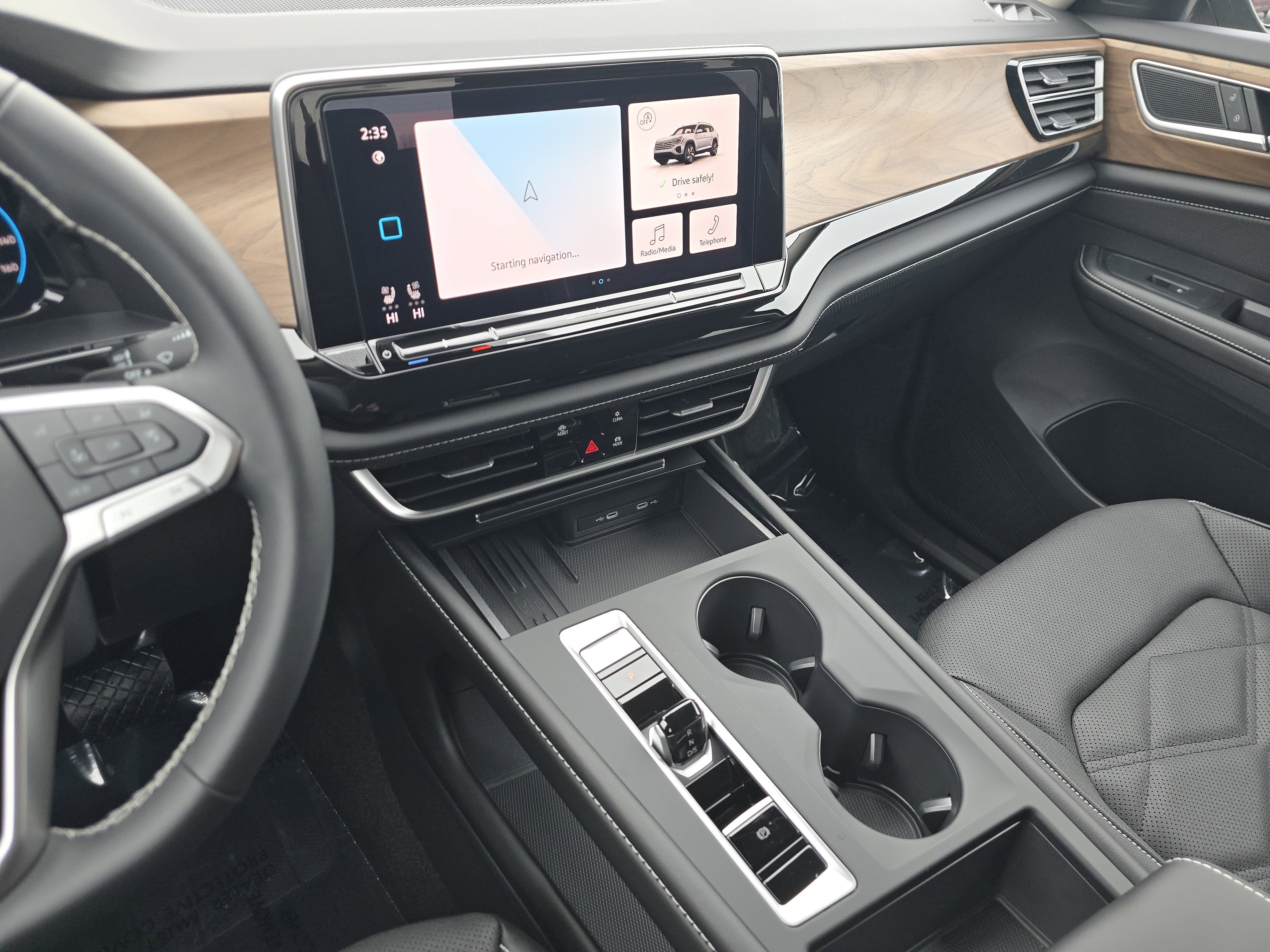 2026 Volkswagen Atlas SE