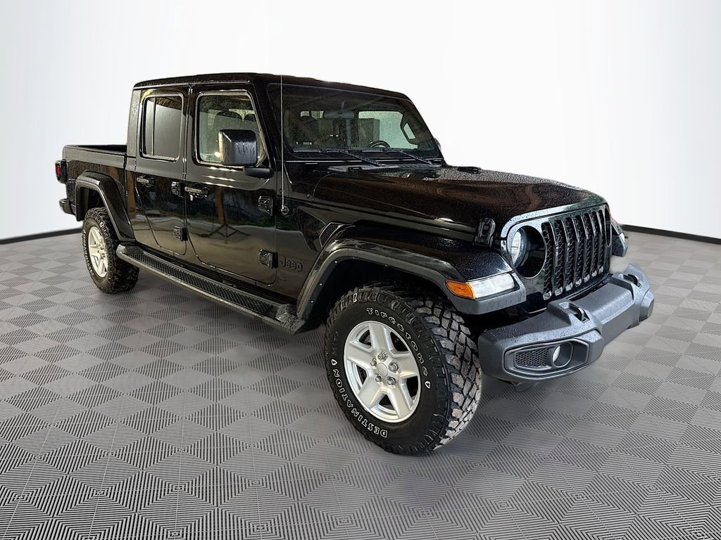 2022 Jeep Gladiator Sport