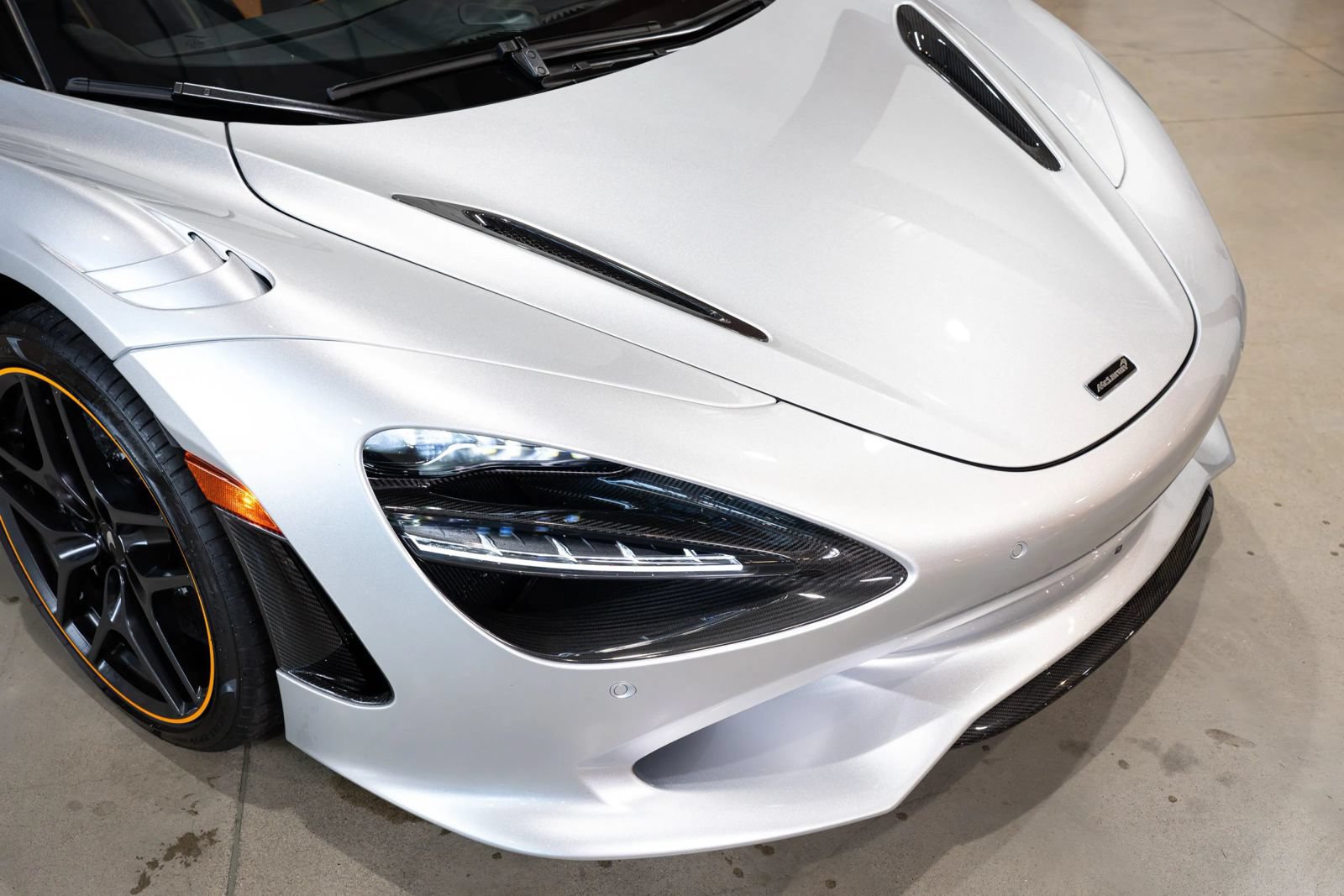 Used 2024 McLaren 750S Spider photo 18