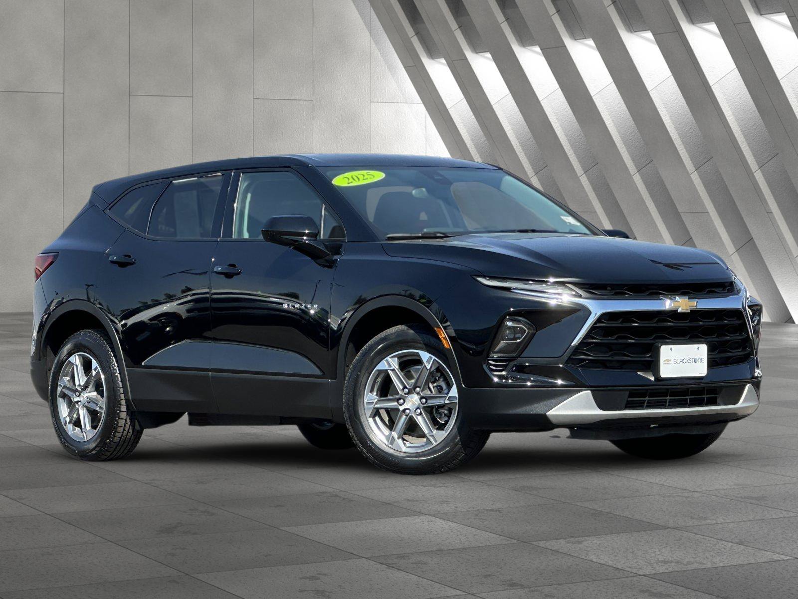 Used 2025 Chevrolet Blazer LT