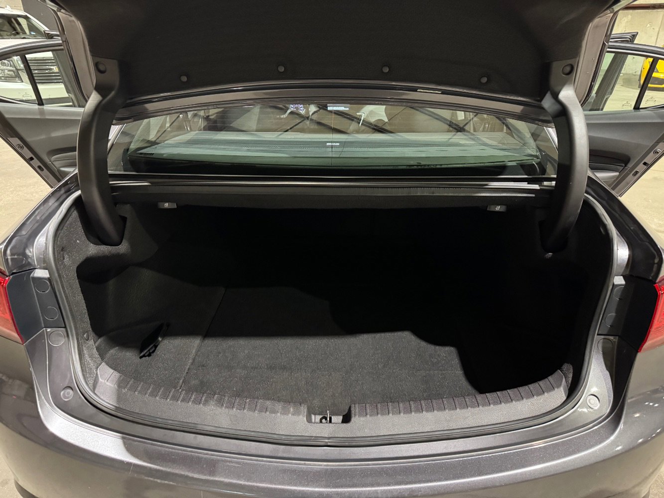 2019 Acura TLX w/ Technology Package