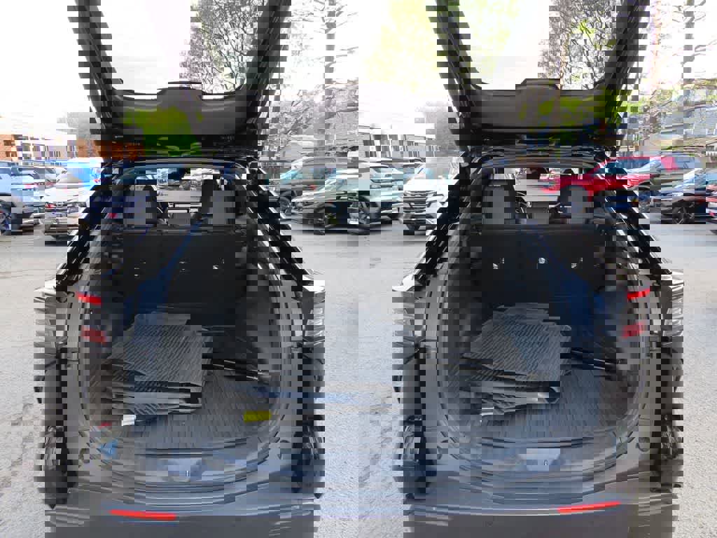 2023 Toyota bZ4X Limited