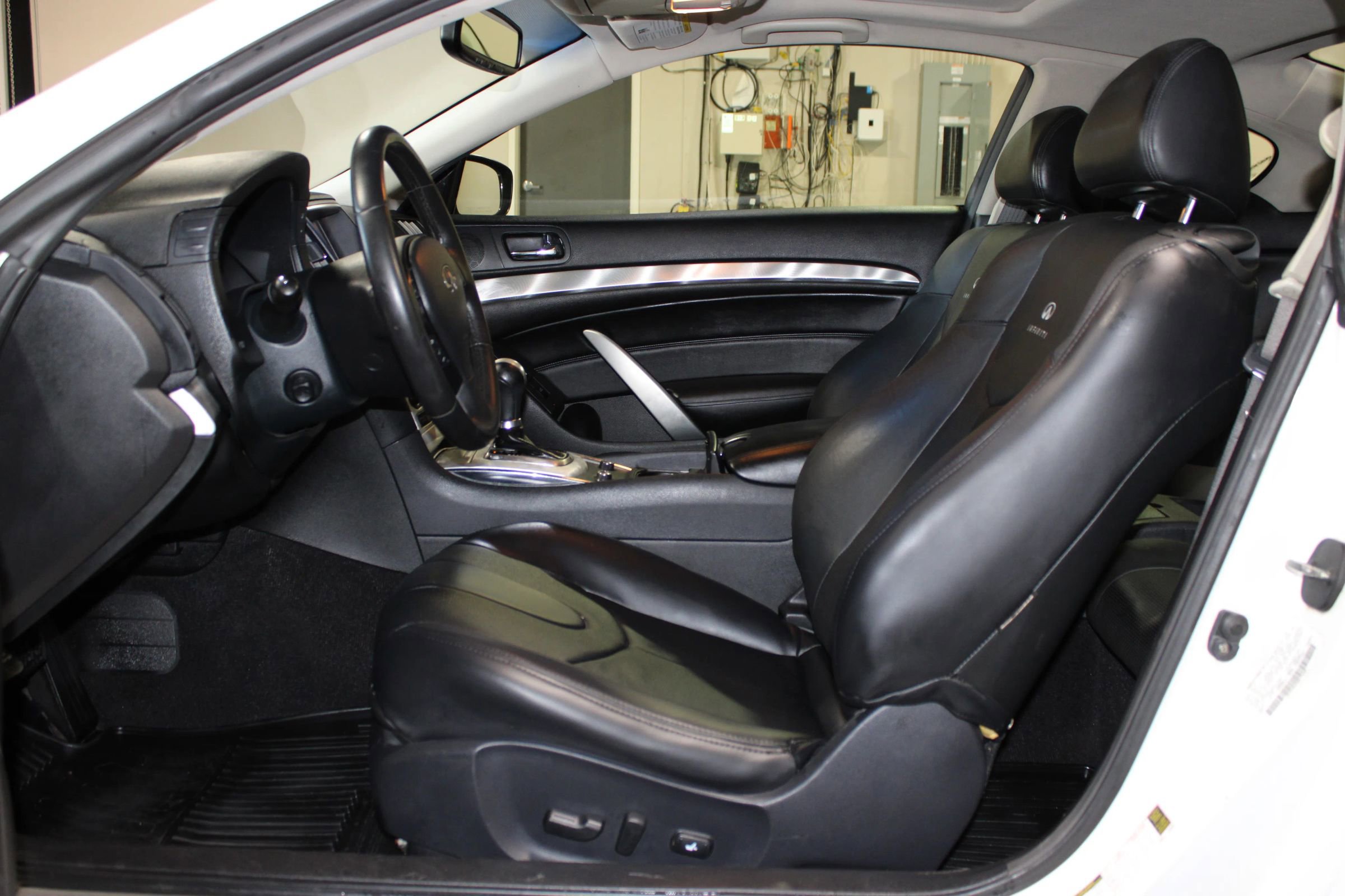 2014 INFINITI Q60 Journey