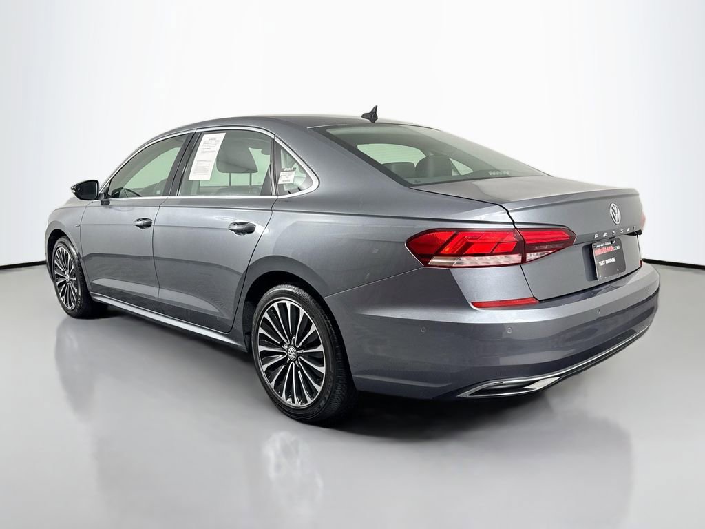2022 Volkswagen Passat 2.0T