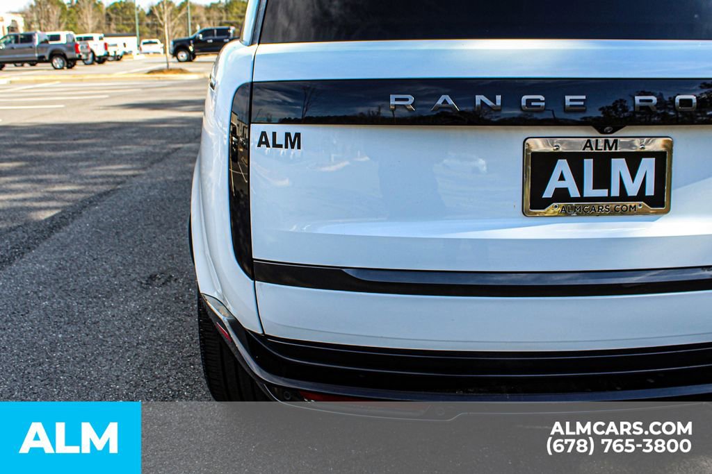 2025 Land Rover Range Rover Long Wheelbase SE