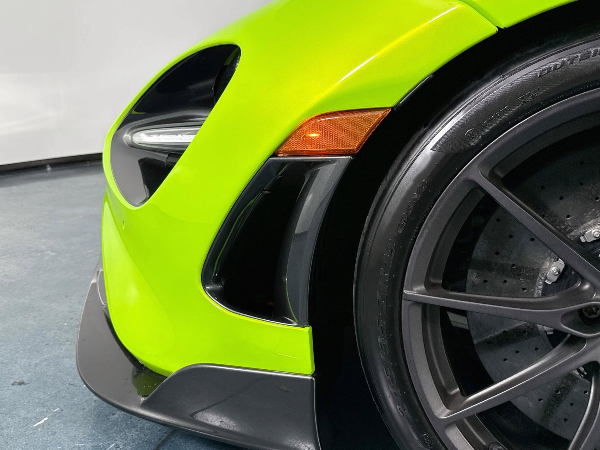 Used 2022 McLaren 765LT photo 57