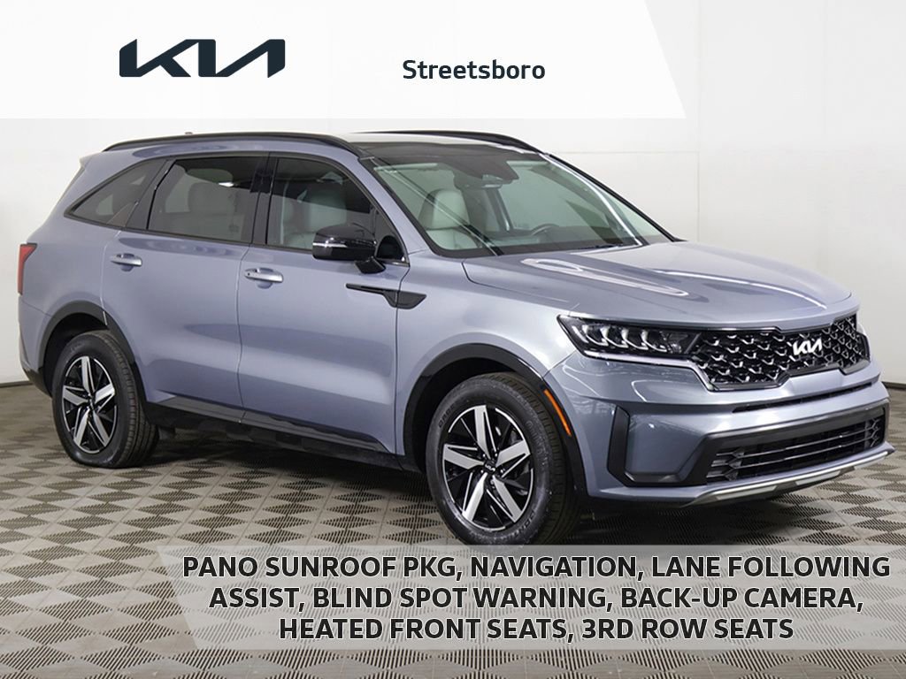 Used 2023 Kia Sorento S w/ Panoramic Sunroof Package