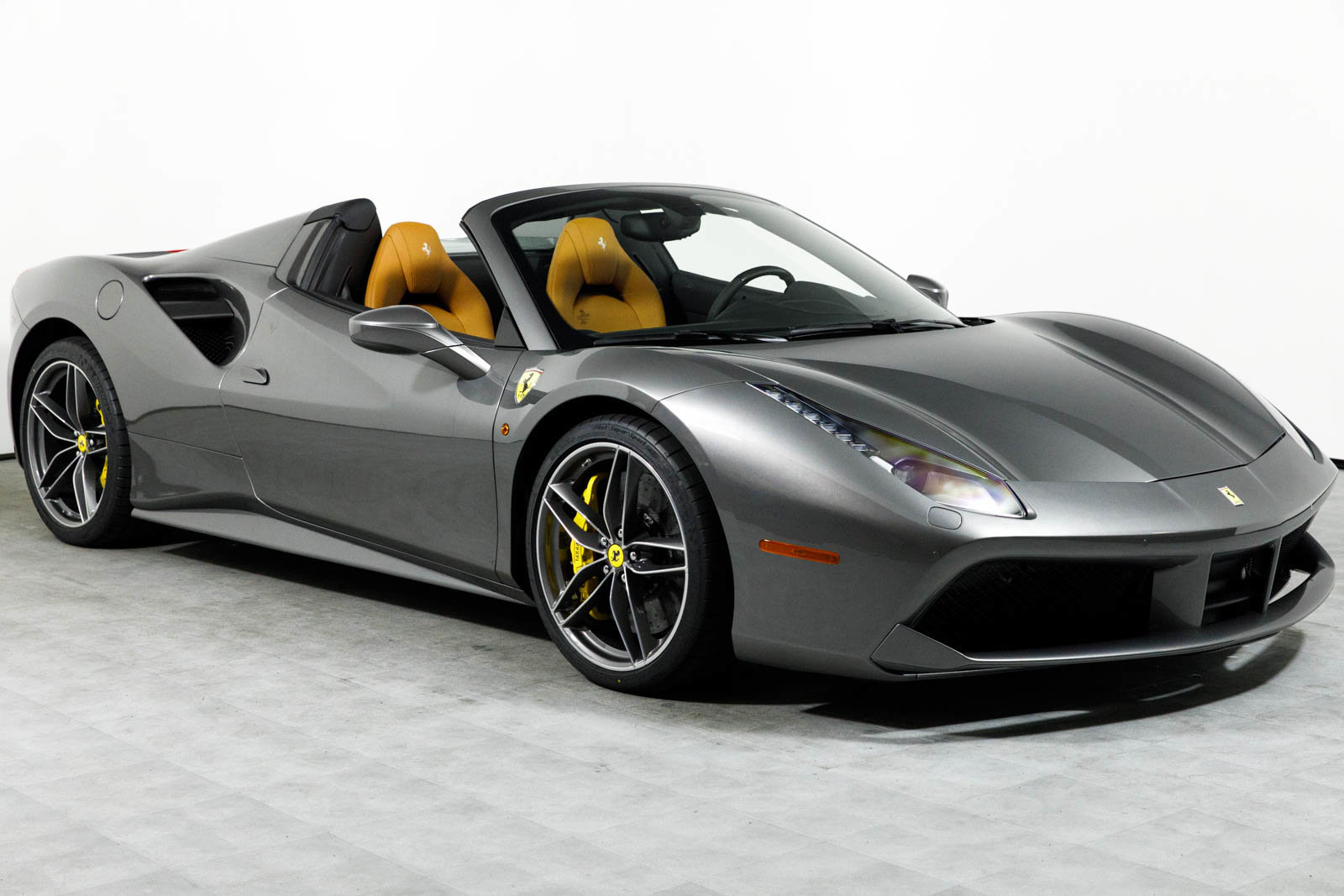 Ferrari 488 Spider Grey Allie Baxter