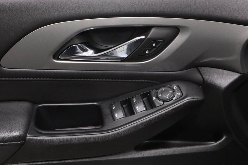 2023 Chevrolet Traverse LT