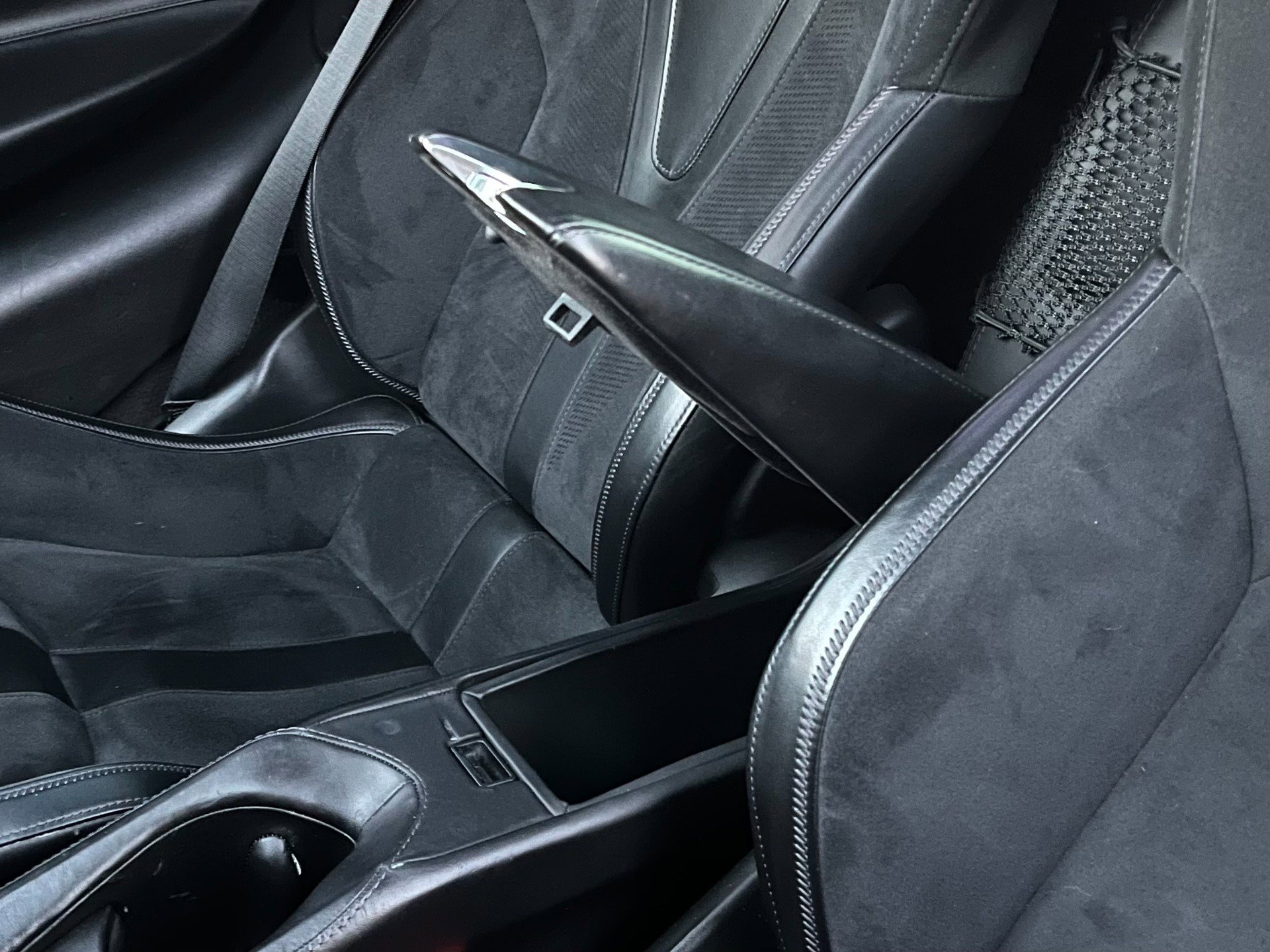 Used 2019 McLaren 720S Performance photo 21