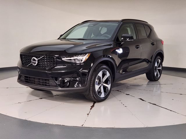 Certified 2026 Volvo XC40 B5 Plus