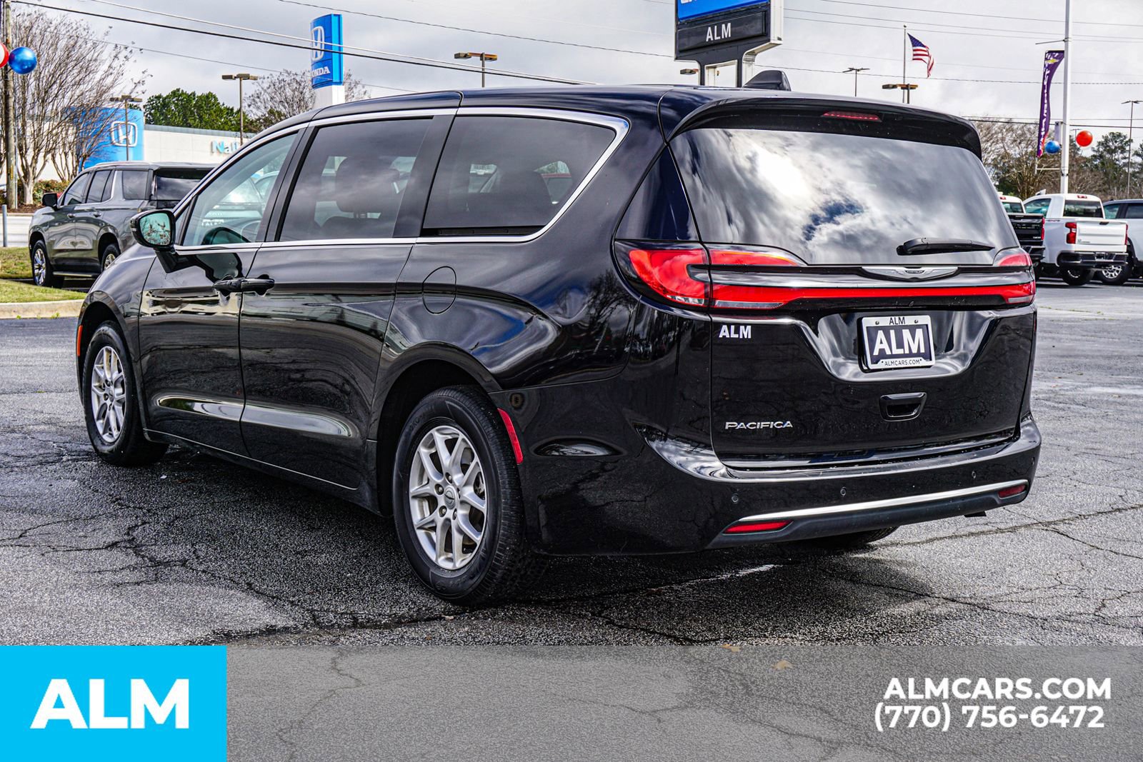 2024 Chrysler Pacifica Touring-L