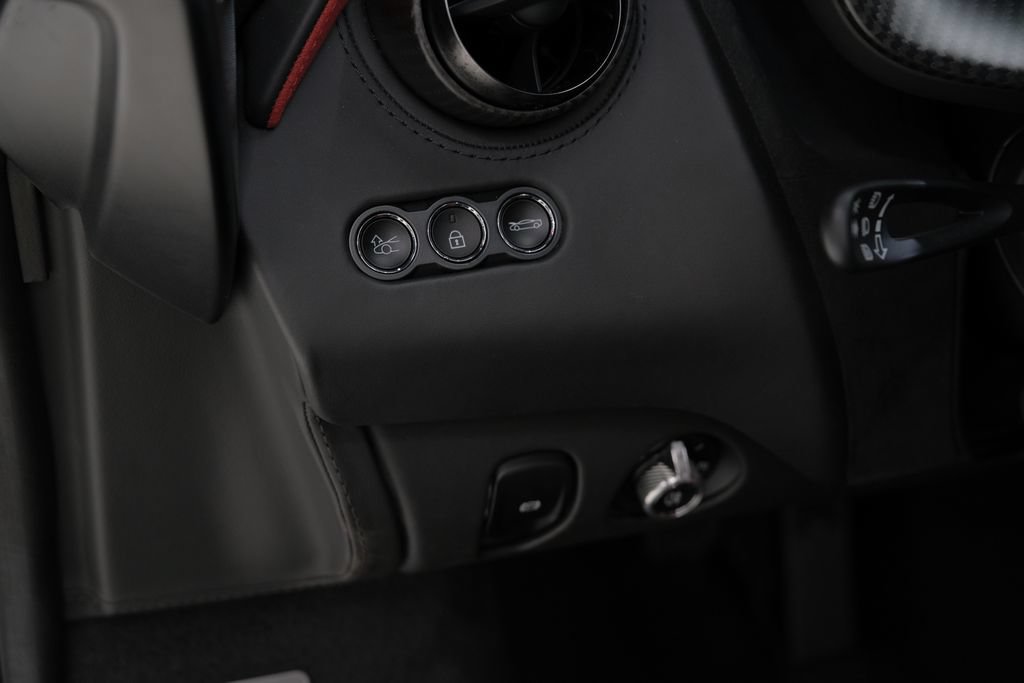 Used 2024 McLaren 750S Spider photo 44