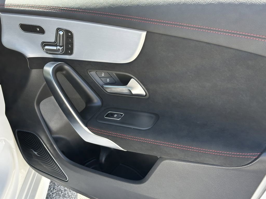 2025 Mercedes-Benz CLA 250 4MATIC