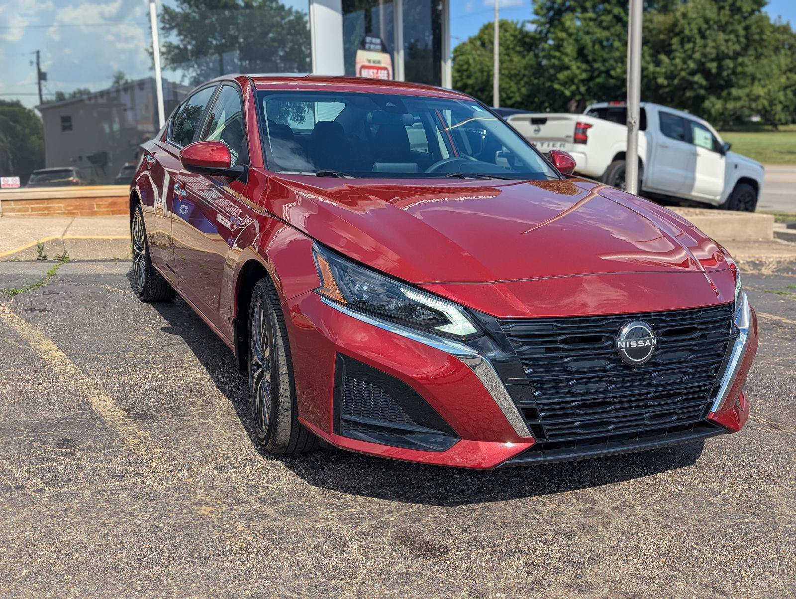 Used 2023 Nissan Altima 2.5 SV