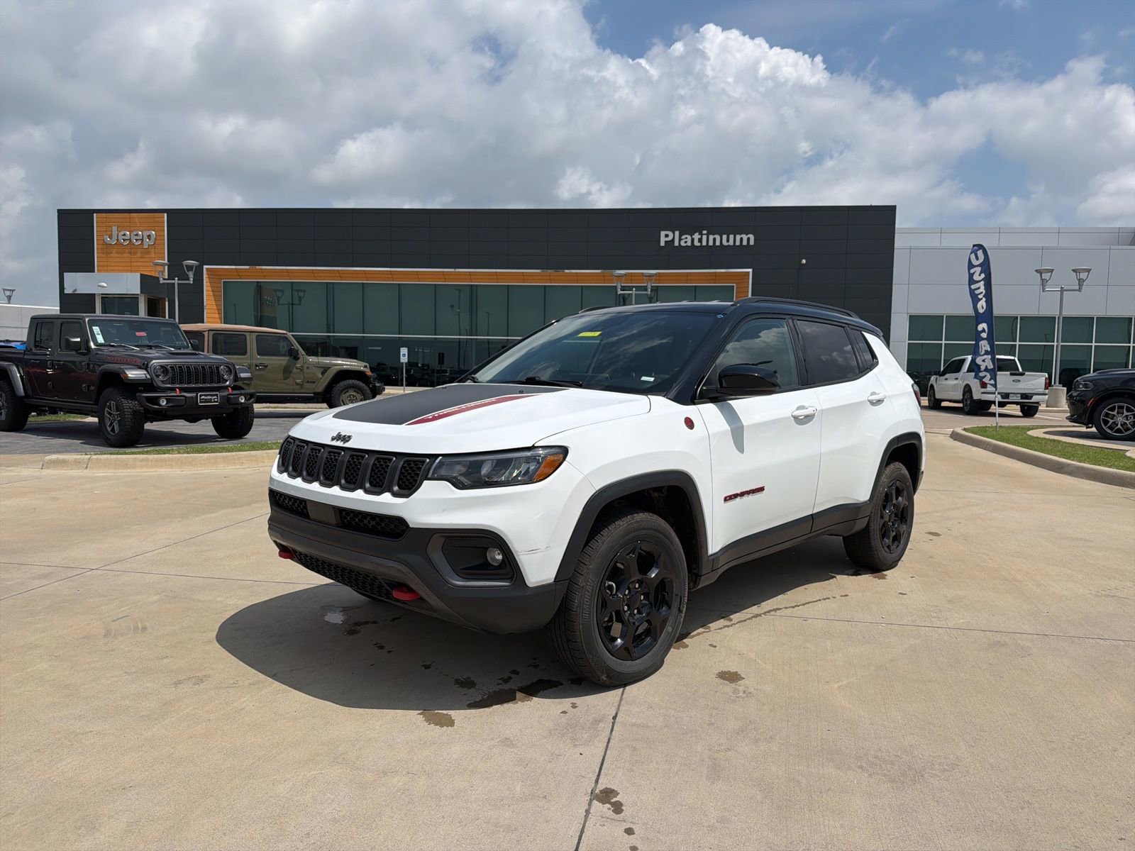 Used 2024 Jeep Compass Trailhawk
