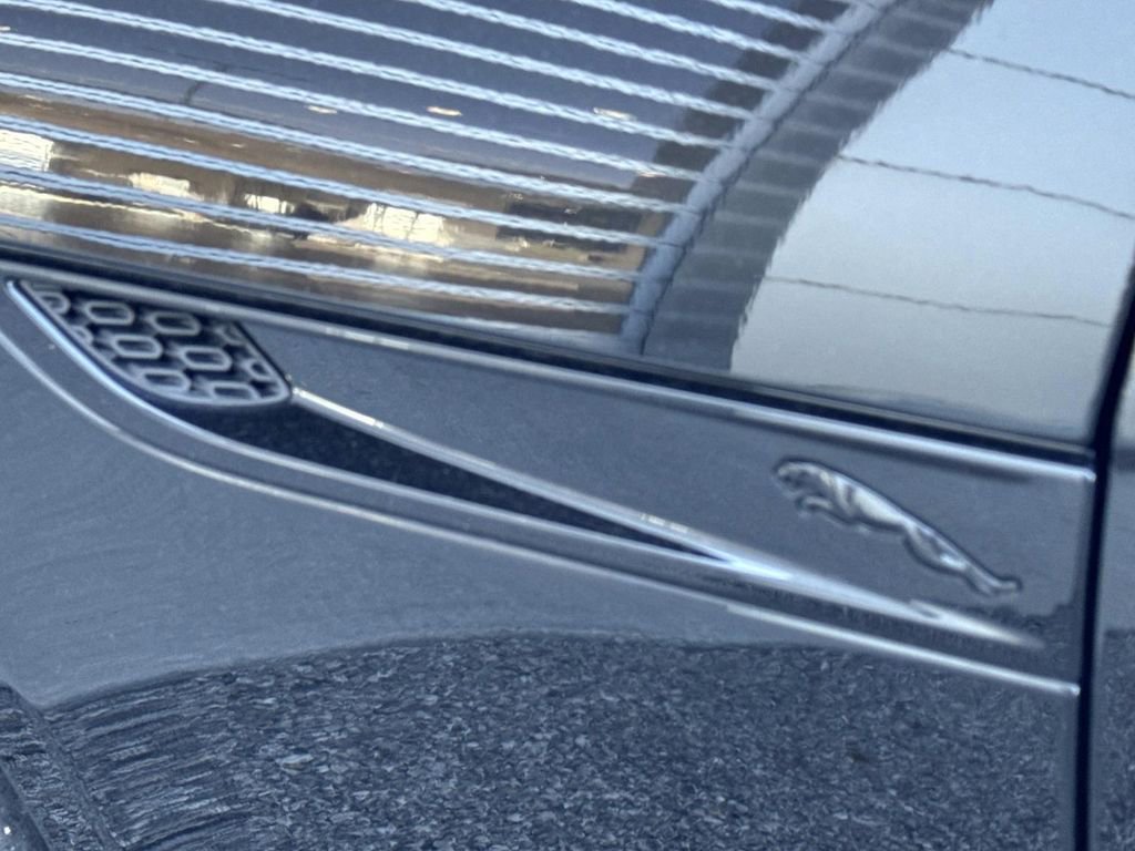 2024 Jaguar F-Type R