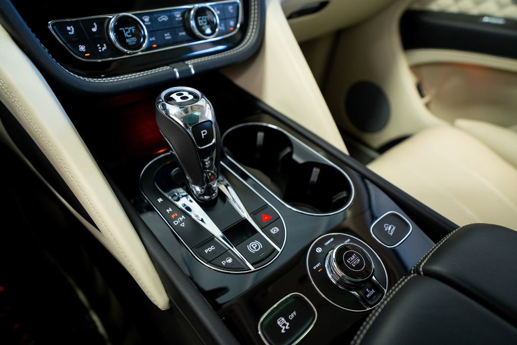 2021 Bentley Bentayga Plug-In Hybrid