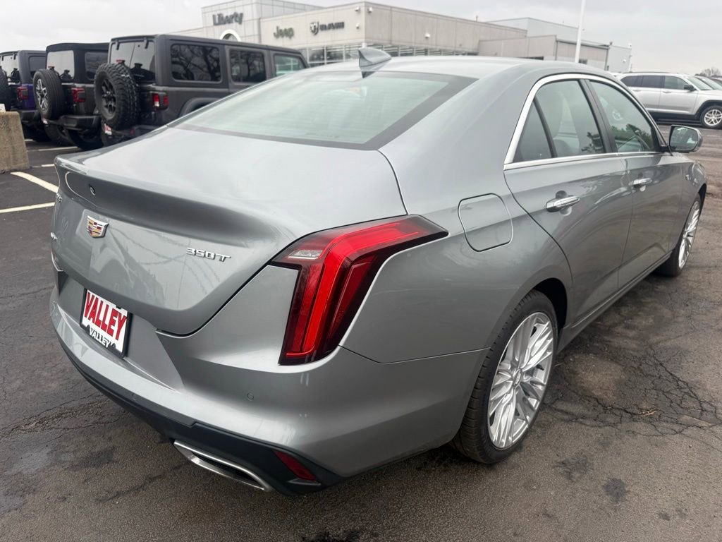 2023 Cadillac CT4 Premium Luxury