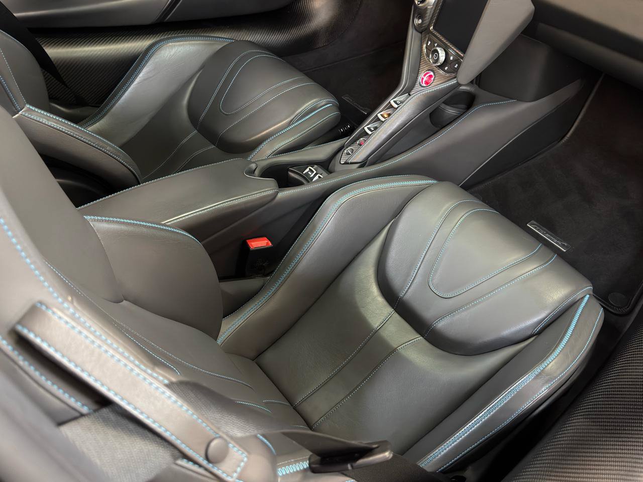Used 2020 McLaren 720S Luxury photo 31