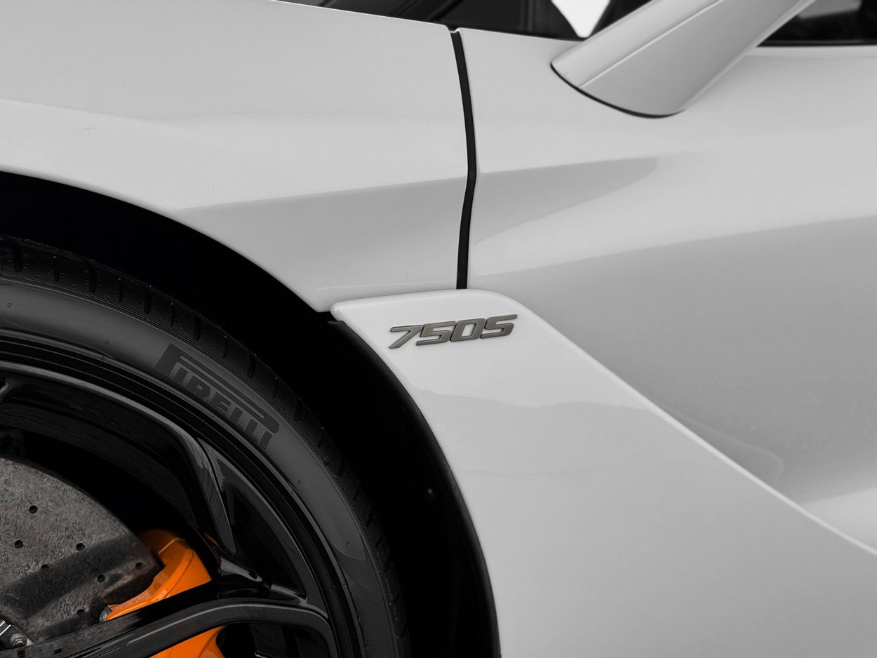 Used 2026 McLaren 750S Spider photo 38