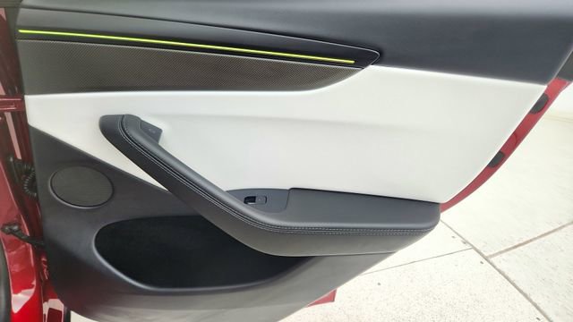 2026 Tesla Model Y Performance