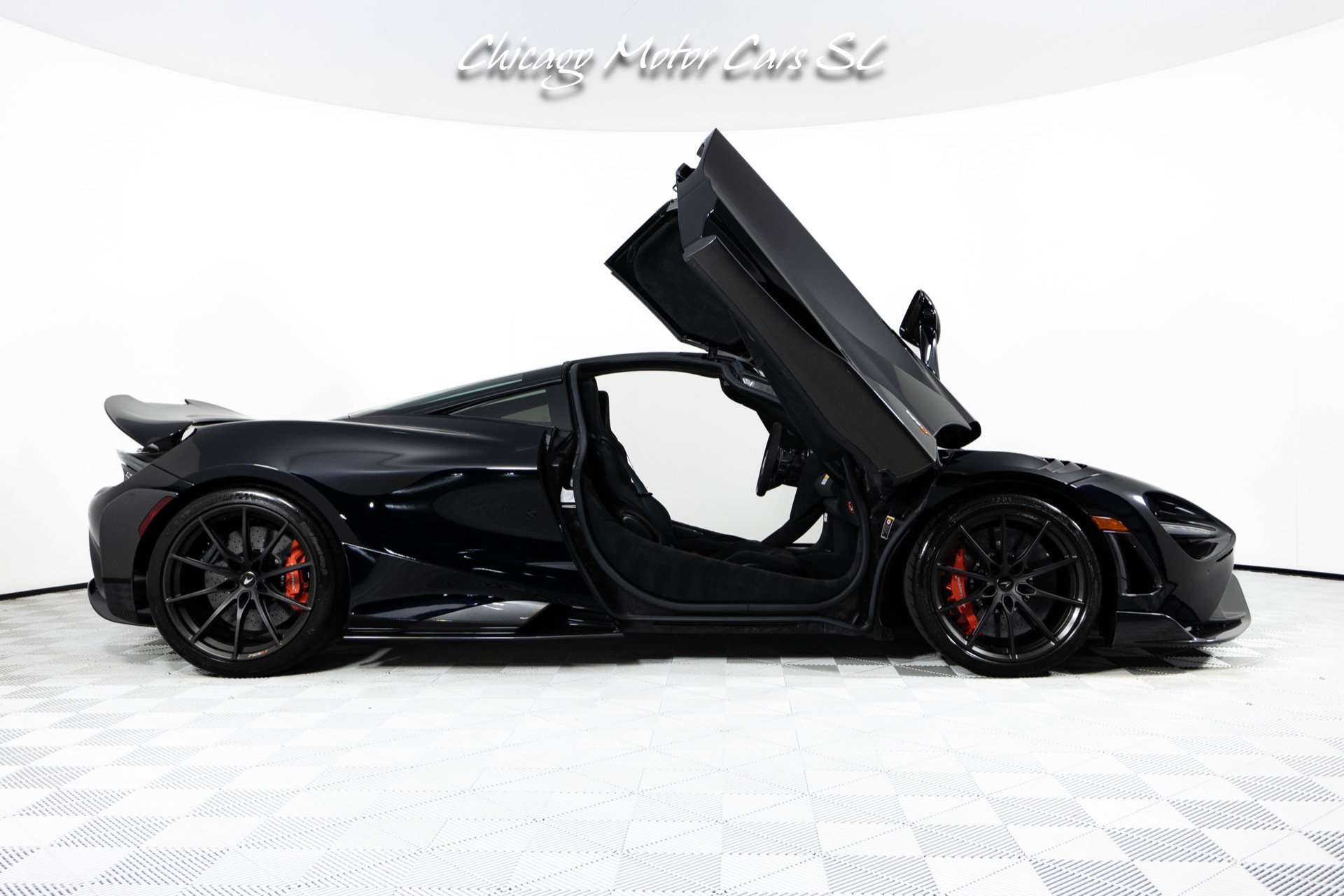 Used 2021 McLaren 765LT photo 34
