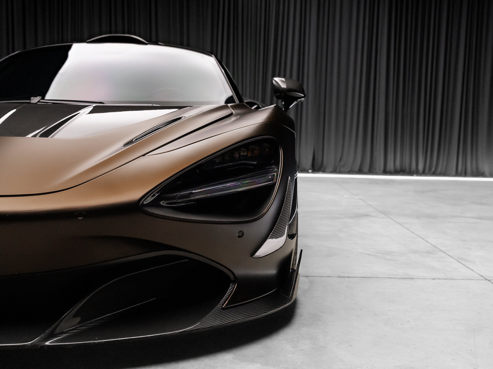 Used 2018 McLaren 720S Luxury photo 26