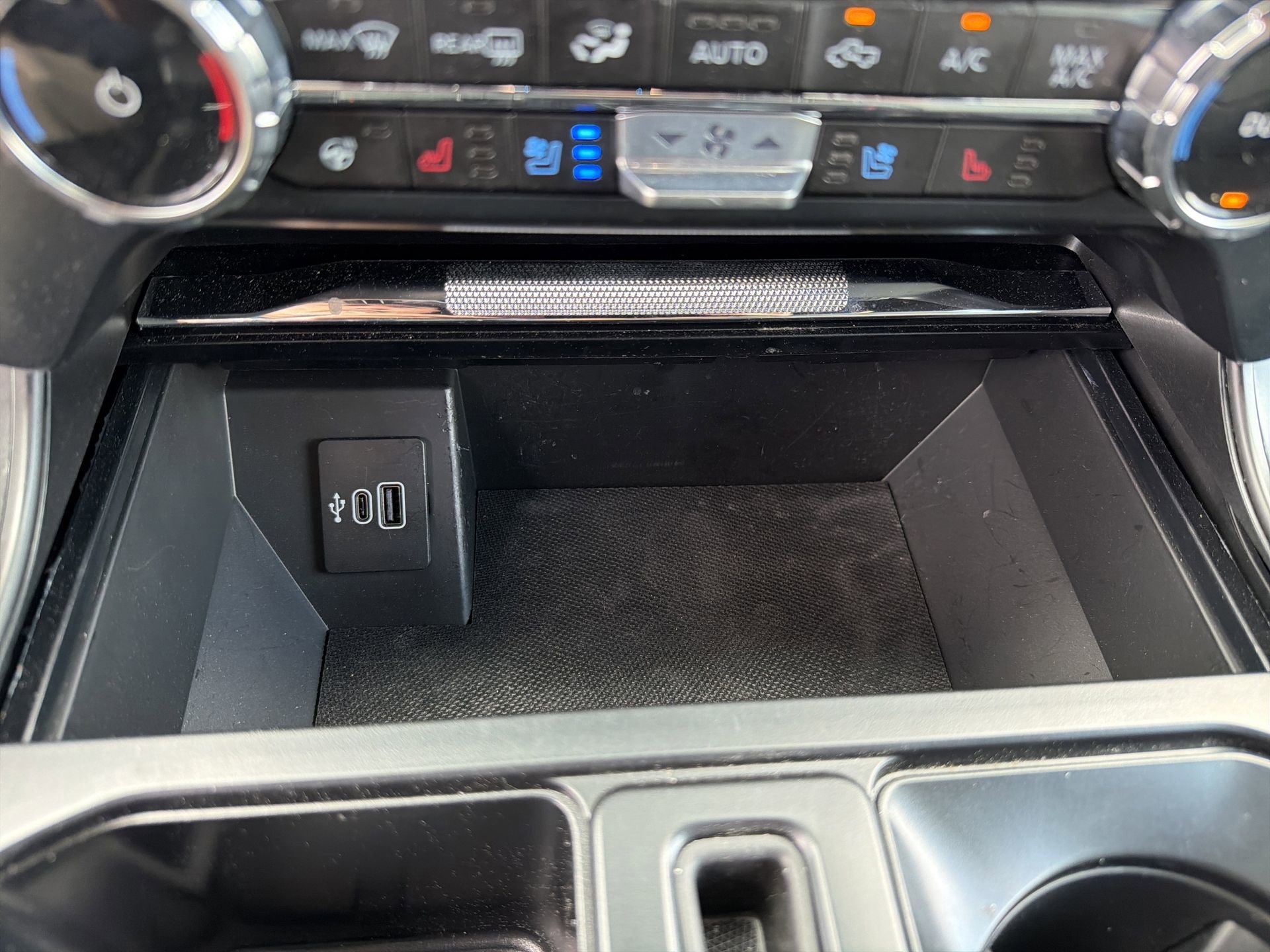 2025 Ford F150 Lariat