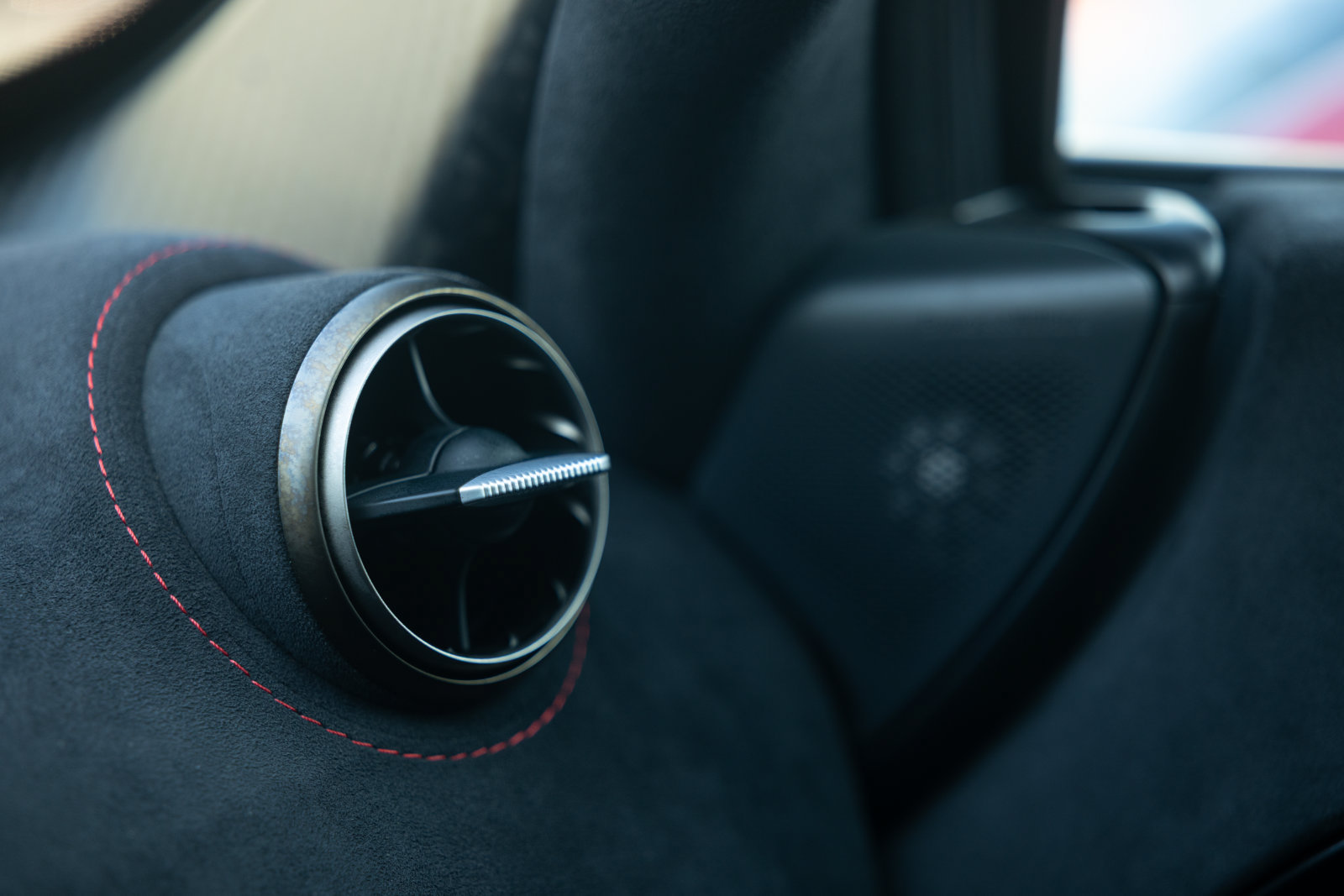Used 2021 McLaren 720S Performance photo 28