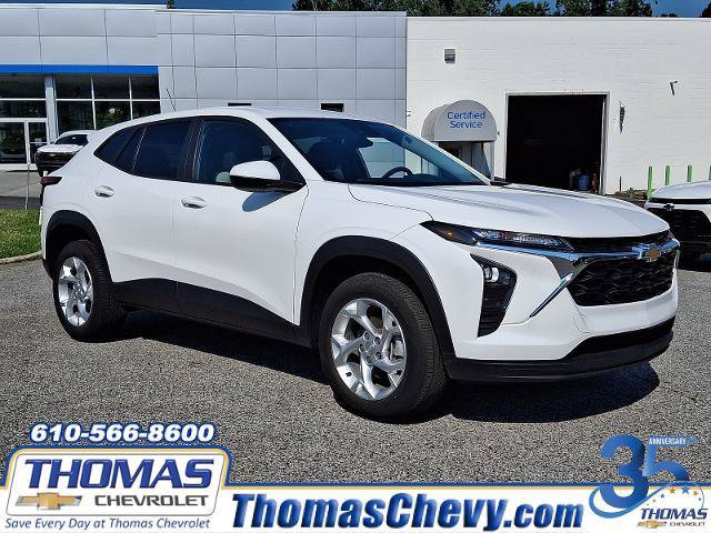 Used 2025 Chevrolet Trax LS w/ LS Convenience Package