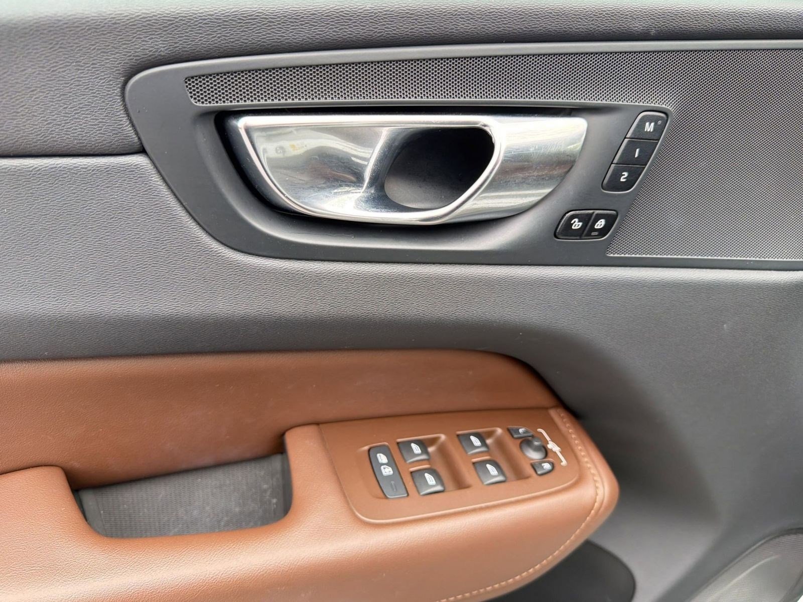 2023 Volvo Xc60 B5 Plus