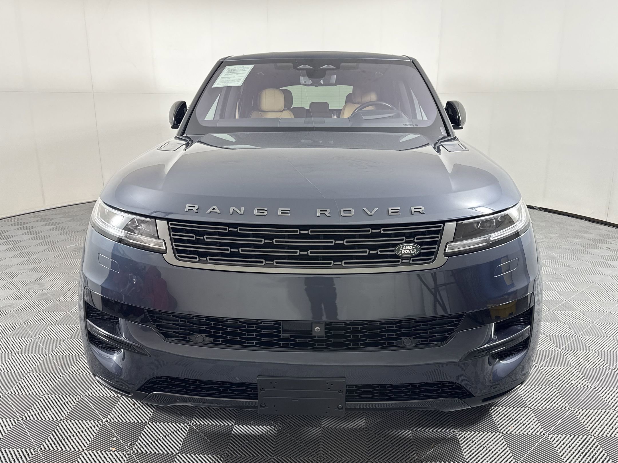 2023 Land Rover Range Rover Sport SE