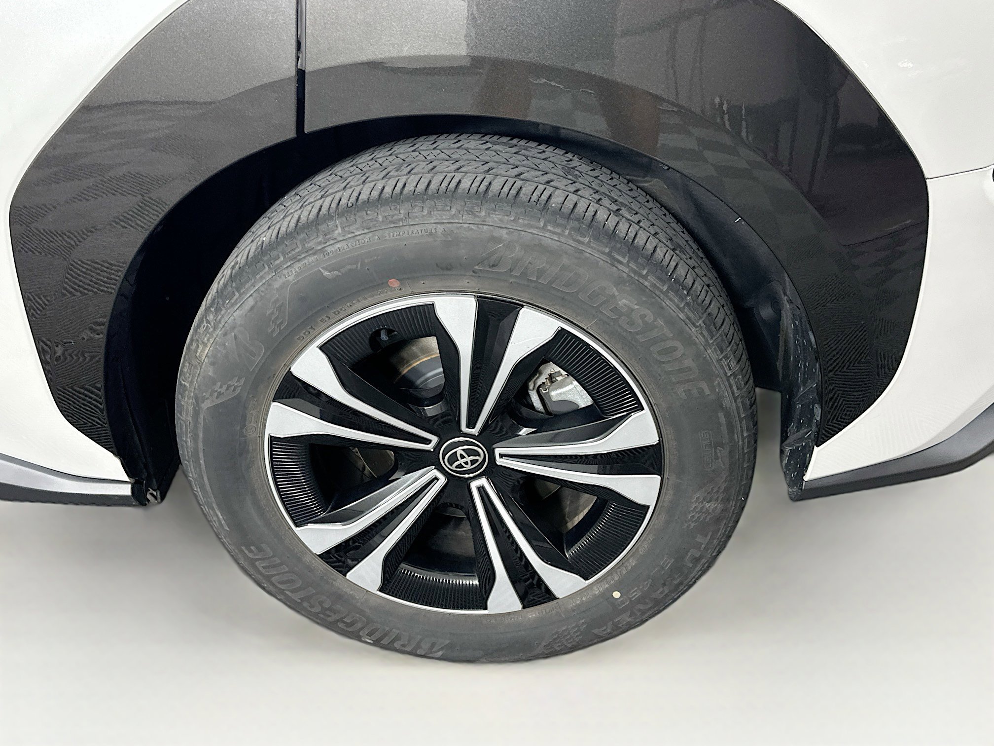 2023 Toyota bZ4X XLE