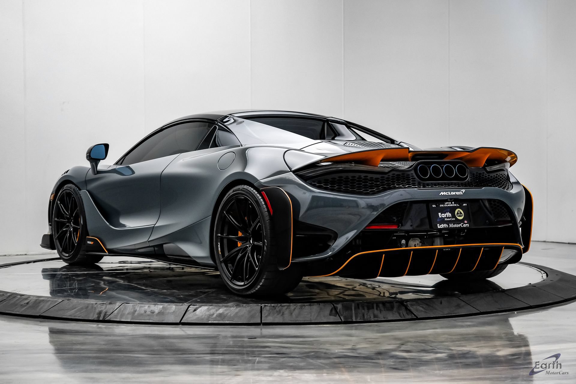 Used 2022 McLaren 765LT photo 14
