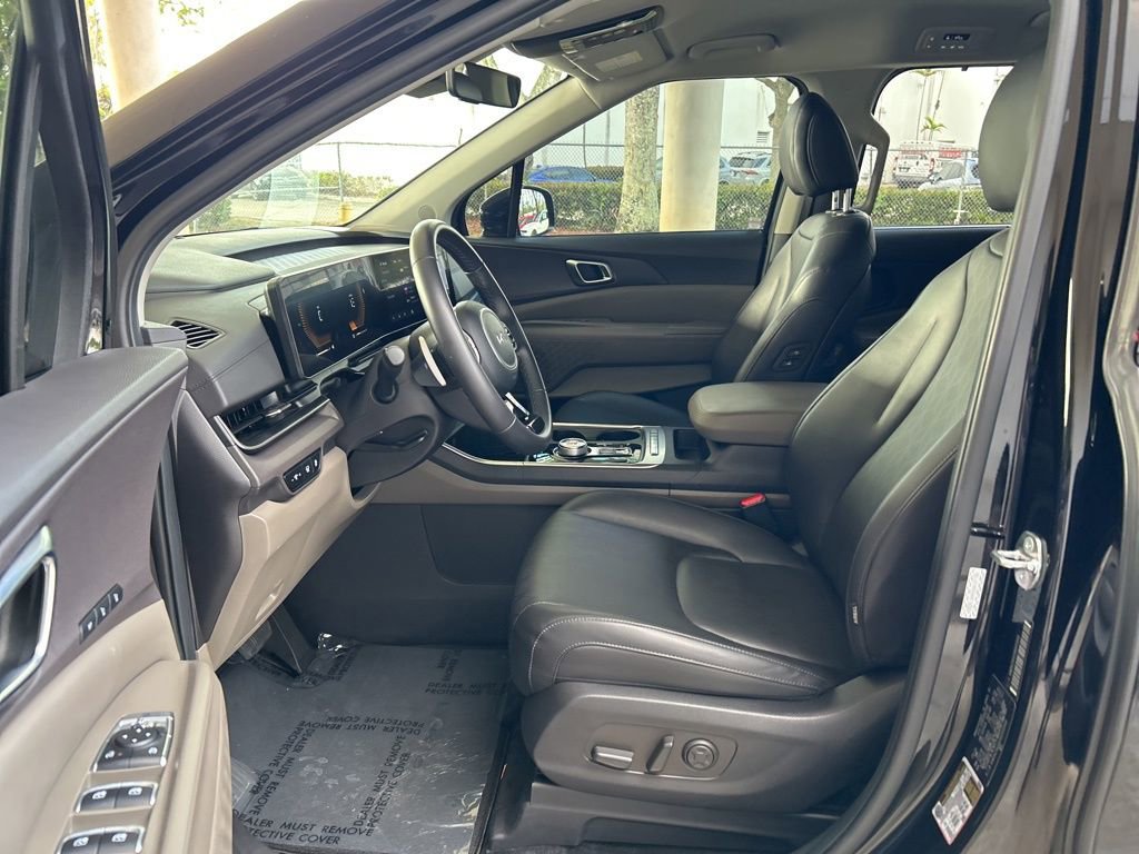 2025 Kia Carnival EX