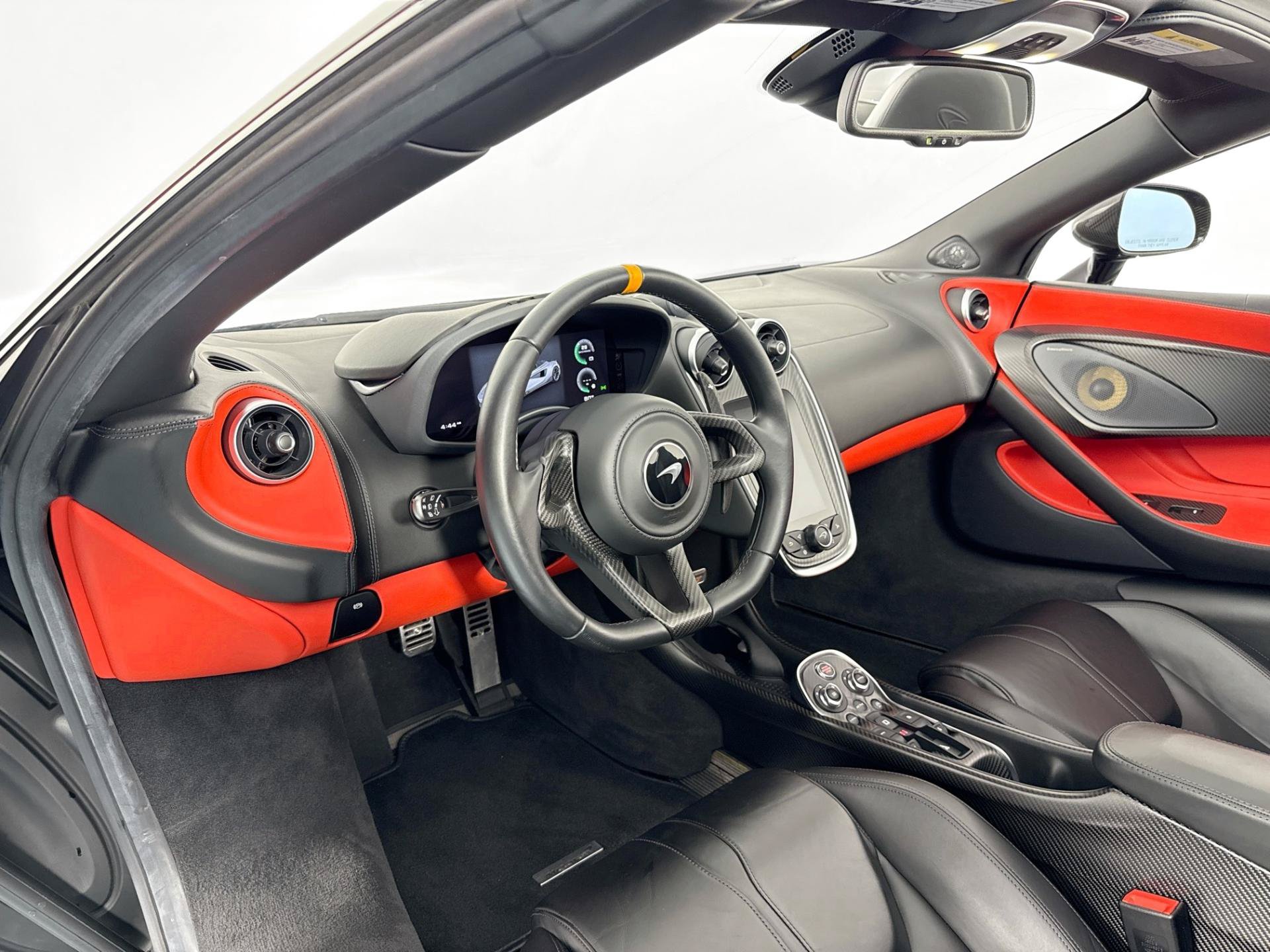 Used 2020 McLaren 600LT Spider photo 9