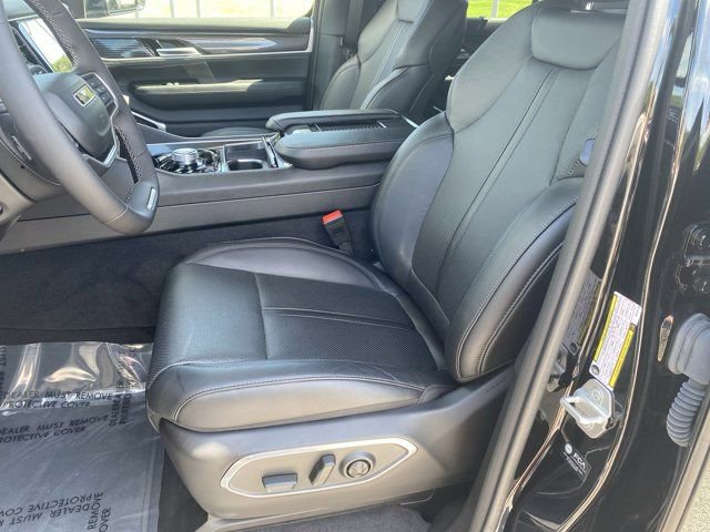 2024 Jeep Wagoneer 2WD