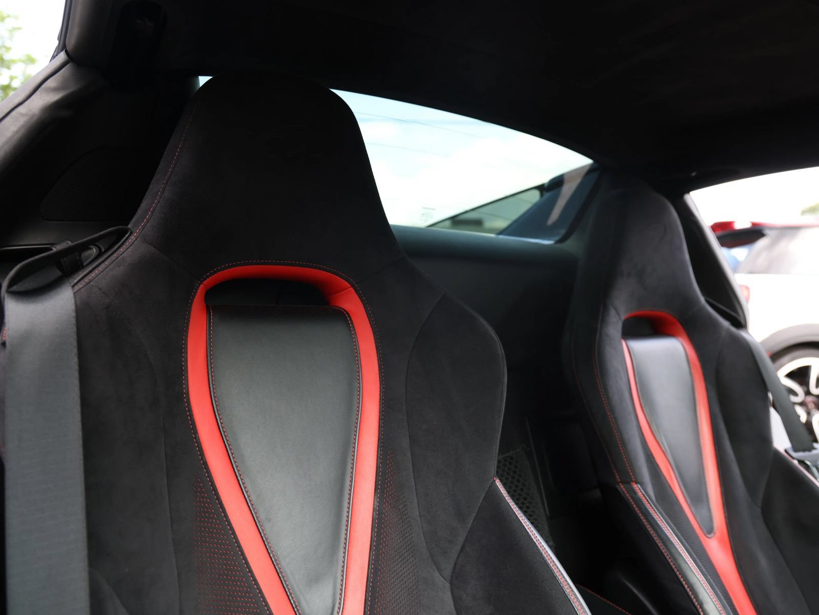 Used 2020 McLaren 720S Spider photo 33