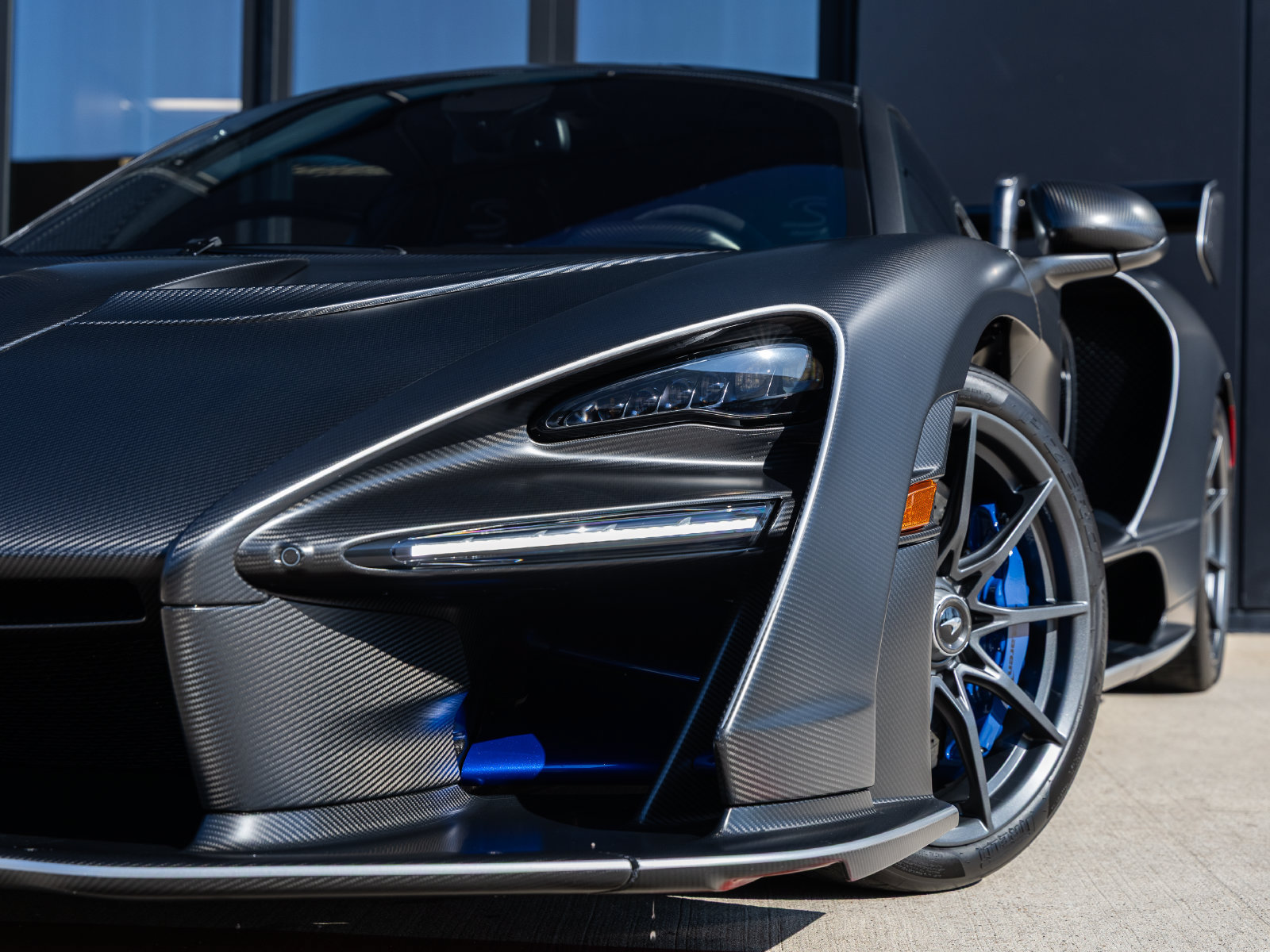 Used 2019 McLaren Senna photo 25