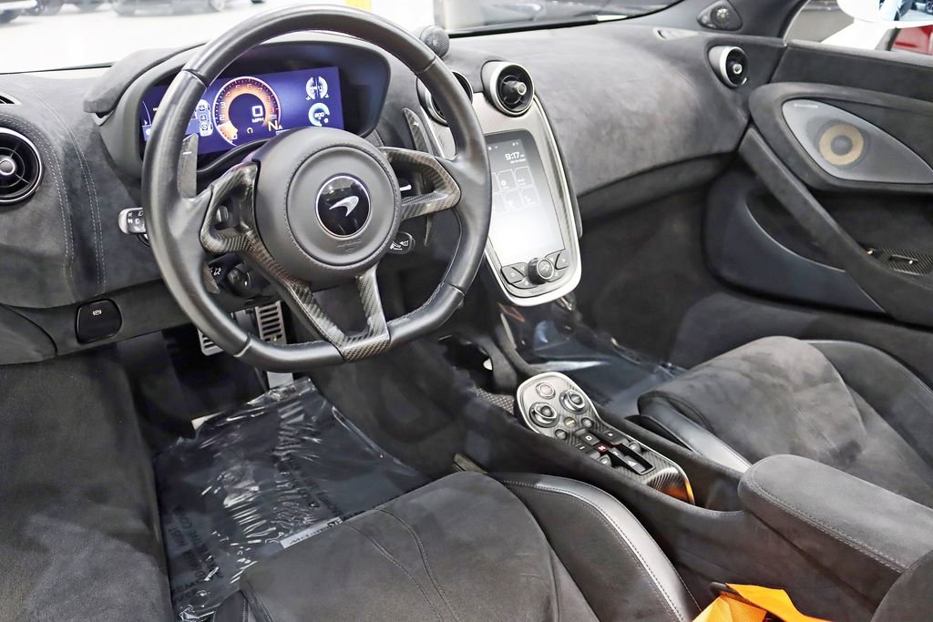 Used 2020 McLaren 600LT Spider photo 20