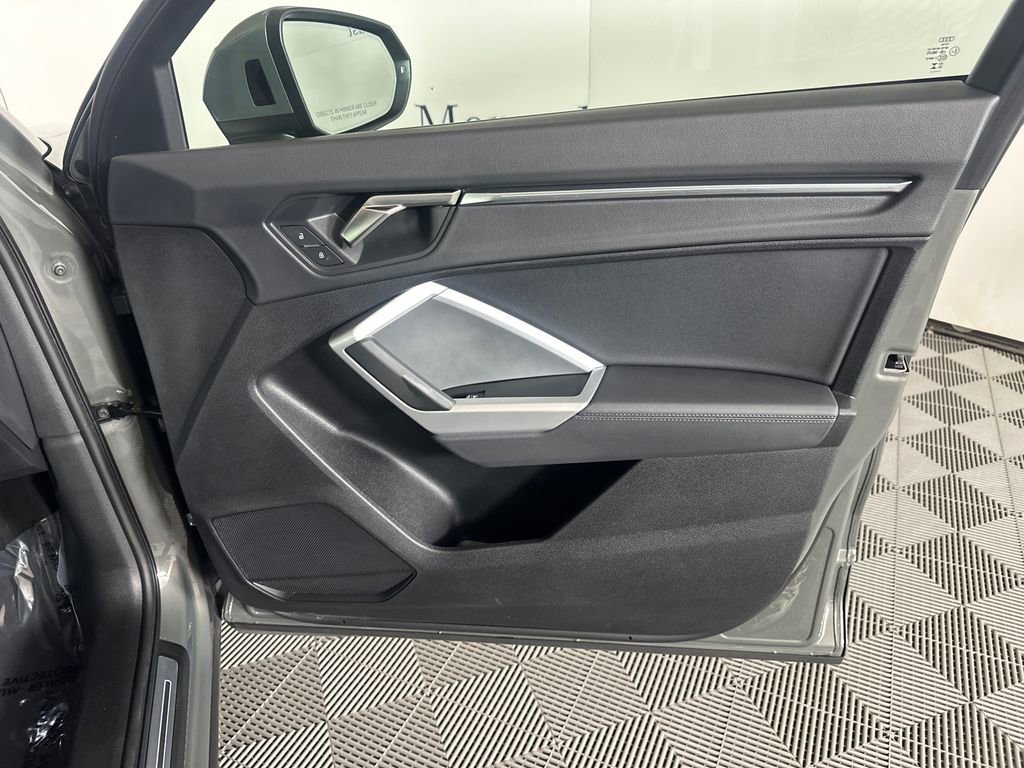 2024 Audi Q3 2.0T Premium Plus