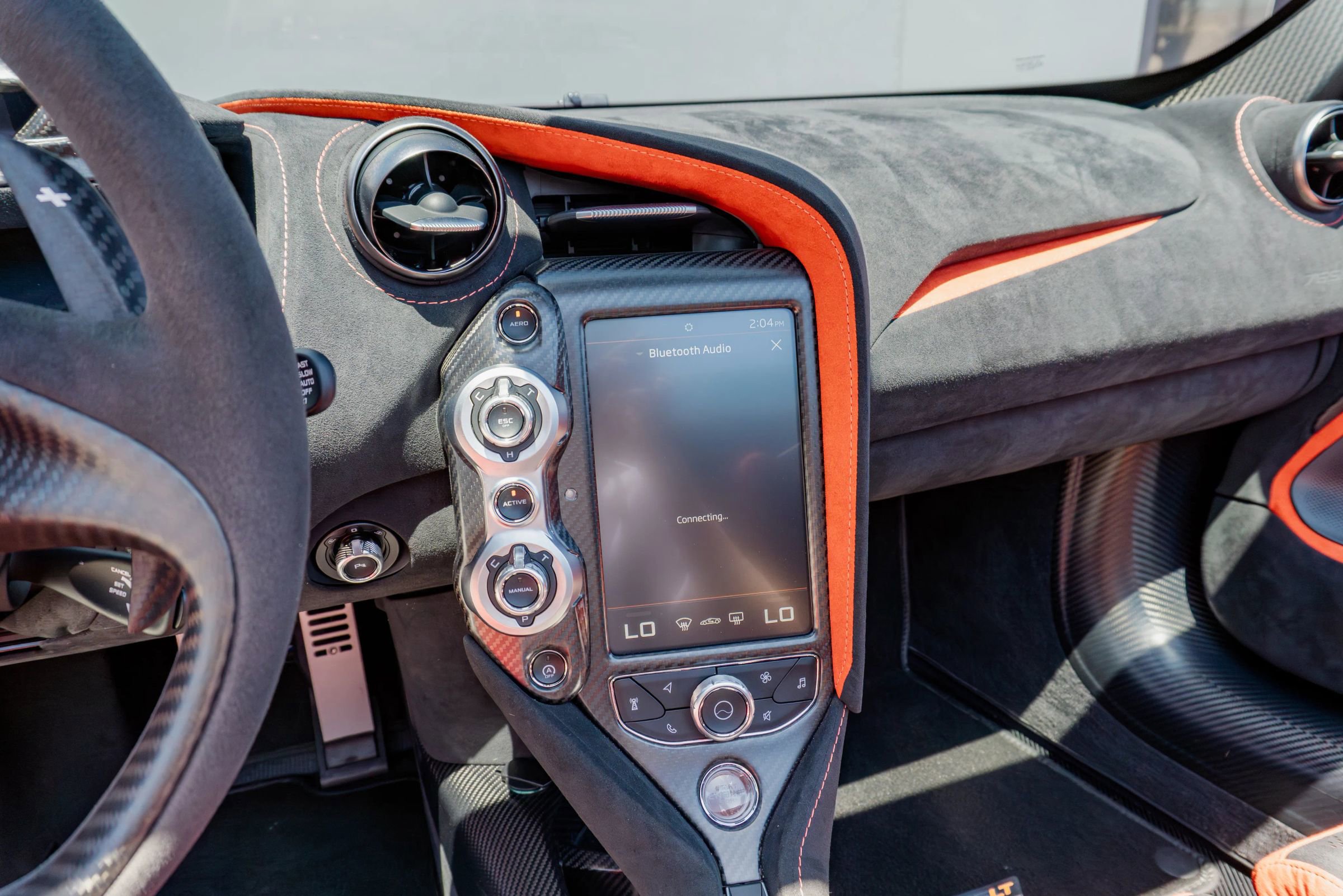 Used 2022 McLaren 765LT photo 75