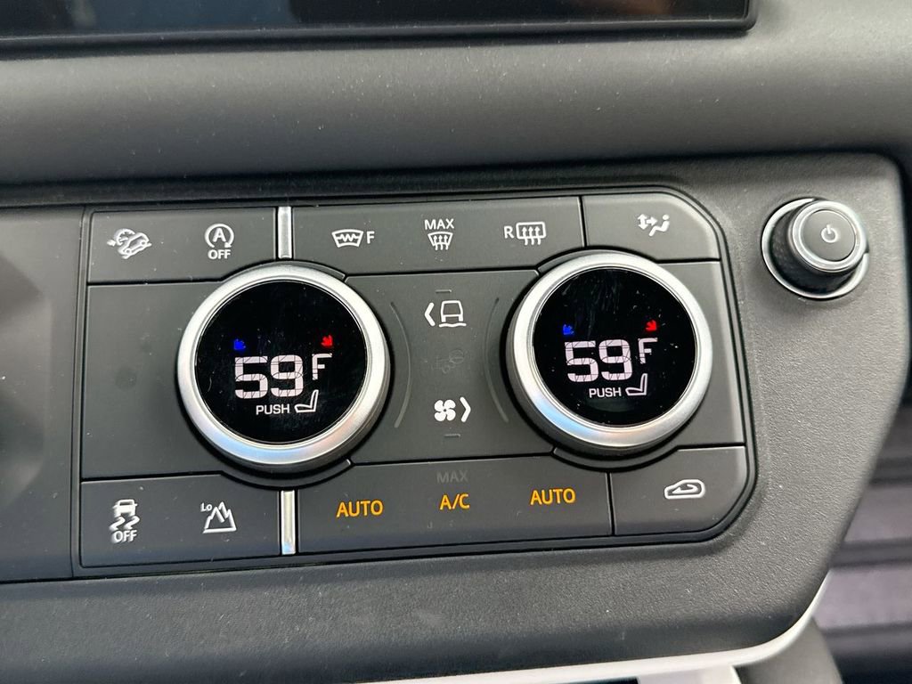 2025 Land Rover Defender 110 S